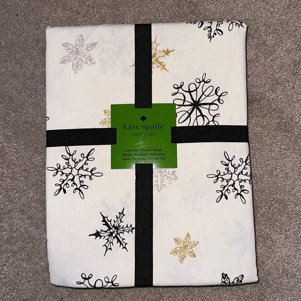 Kate Spade New York Oblong Tablecloth!